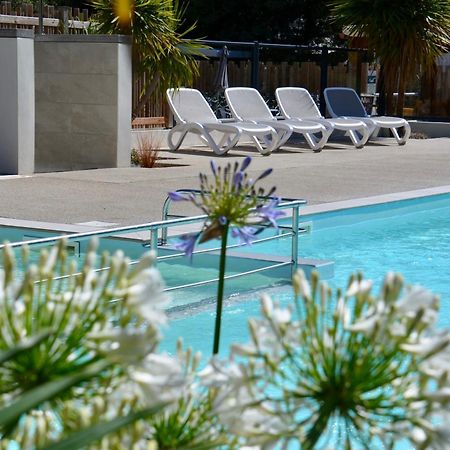 Camping Le Clos Des Pins Longeville-sur-Mer Kültér fotó