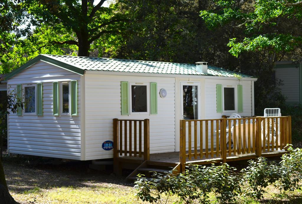 Camping Le Clos Des Pins Longeville-sur-Mer Kültér fotó