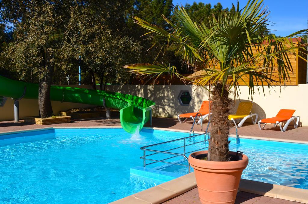 Camping Le Clos Des Pins Longeville-sur-Mer Kültér fotó